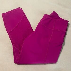 Athleta Women’s Size  Small Pink Cropped Leggings